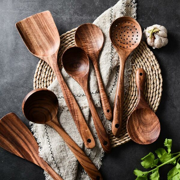 All wooden utensils set
